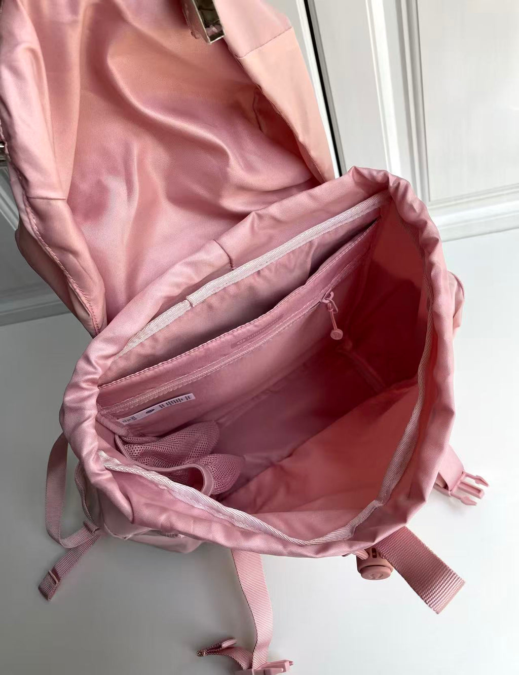 Wunderlust 14L Backpack (pink)