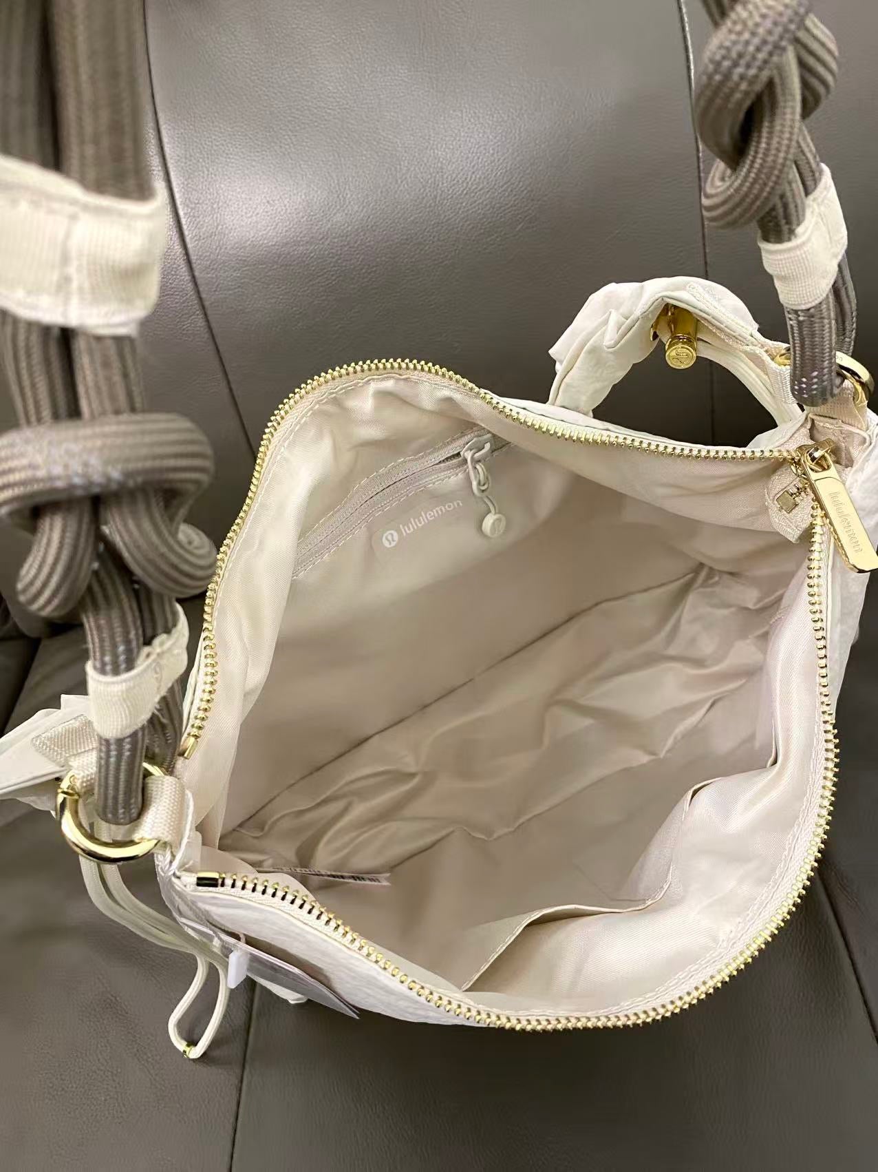 Convertible Ruched Bag 6.5L